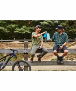 Best deal 💯 Hydro Flask Black Wide Flex Cap 64-Oz. Water Bottle For Home & Garden 🔔 -Hydro Flask Shop zu94511467 alt 3 tm1617291561